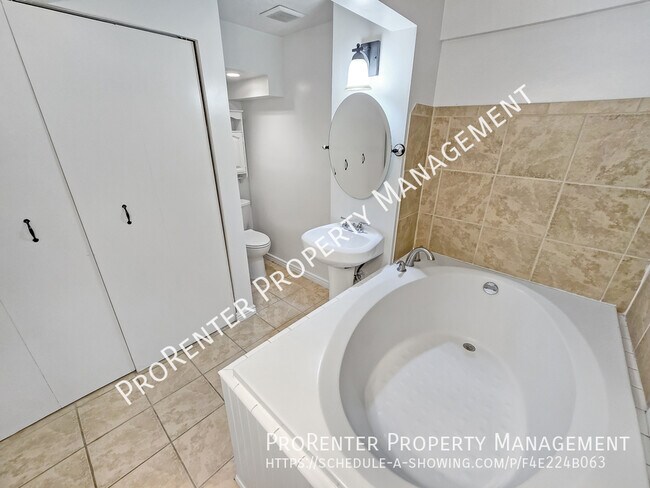Building Photo - 3099 W 8565 S