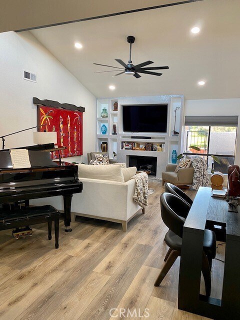 Building Photo - 31821 Via Flores