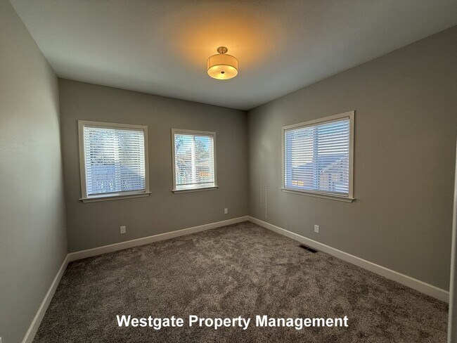 Building Photo - 2249 Bodega Ave