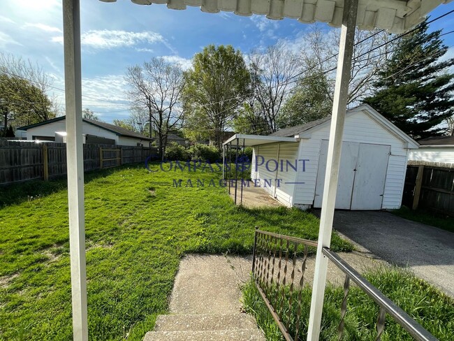 Building Photo - Your New Home Awaits!
