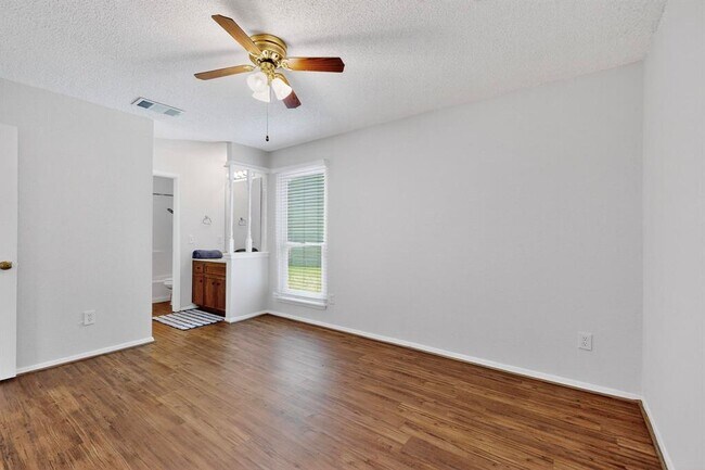 Building Photo - 10616 Mellow Meadow Dr