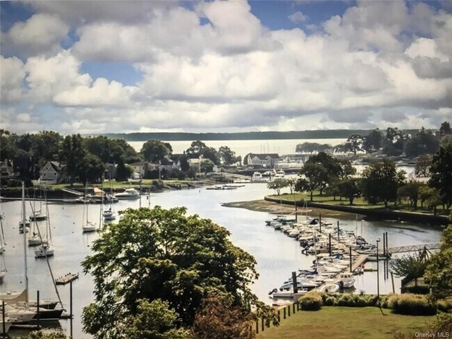 Building Photo - 216 Fenimore Rd