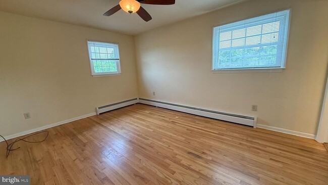 Building Photo - 1805 Buchert Rd