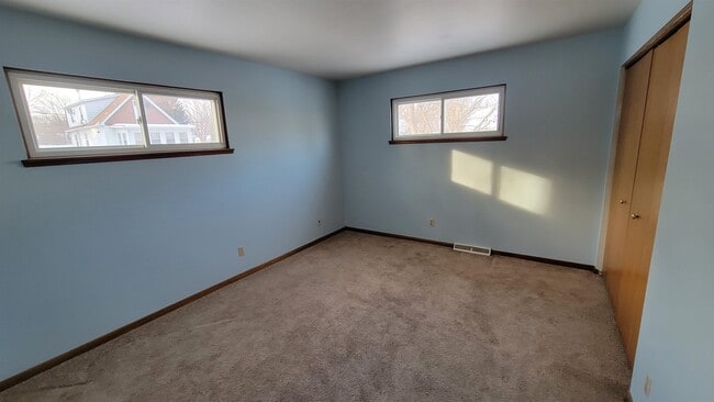 Building Photo - 4013 Claire St