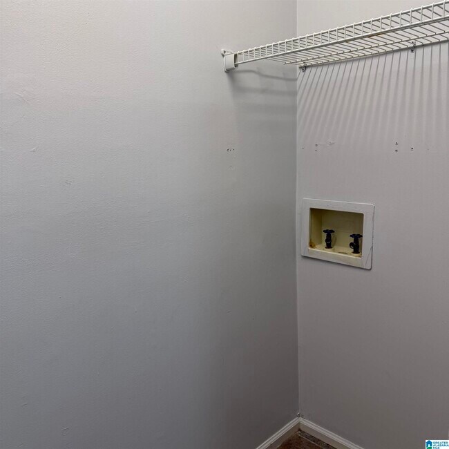 Building Photo - 1932 Waterford Pl