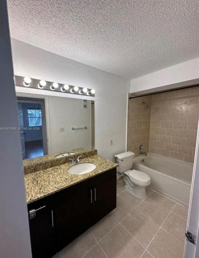 Building Photo - 15570 SW 105th Ln