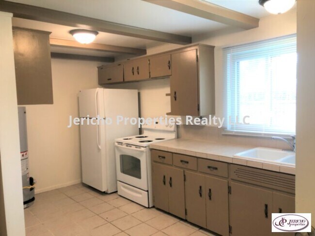 Building Photo - 4175 W 75th Ave