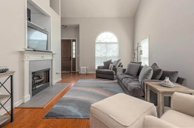 Building Photo - 10492 Ashfarm Way