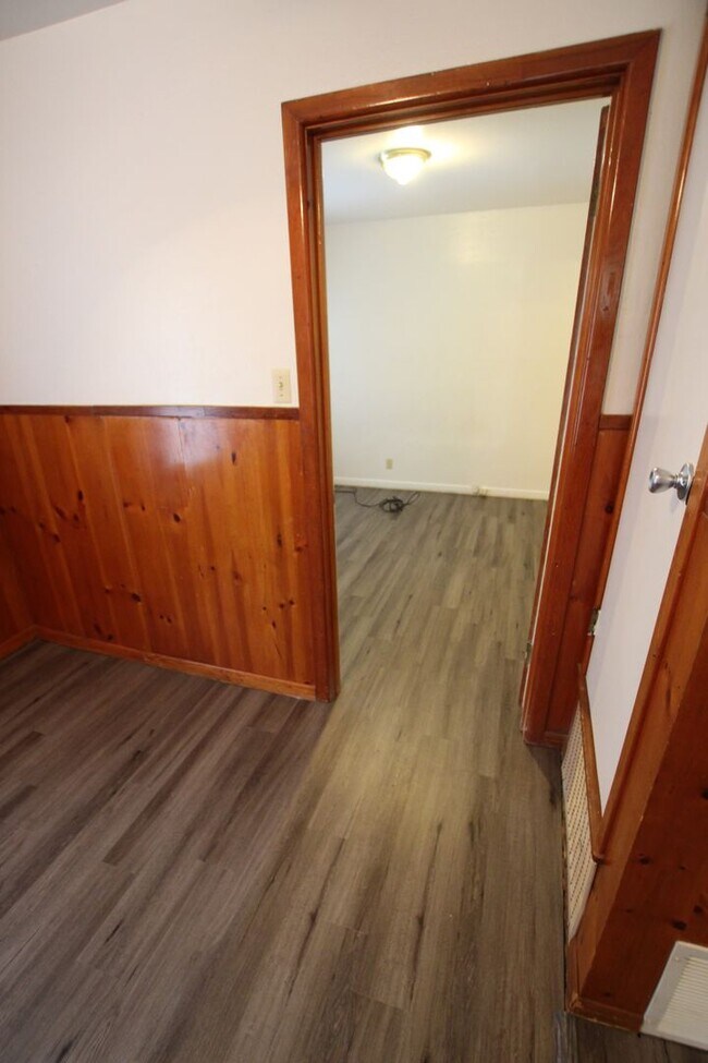 Building Photo - Adorable 1 bedroom 1 bath in the heart of Tyler!