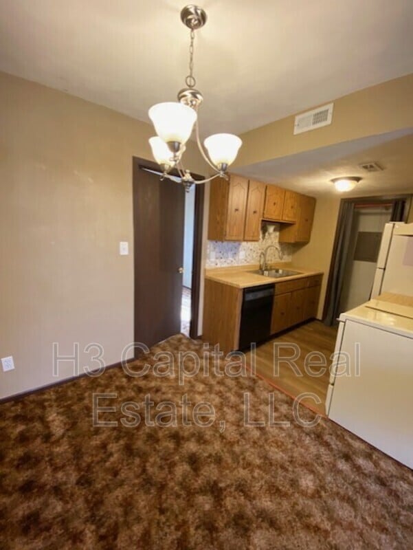 Building Photo - 2407 Frank Scott Pkwy W