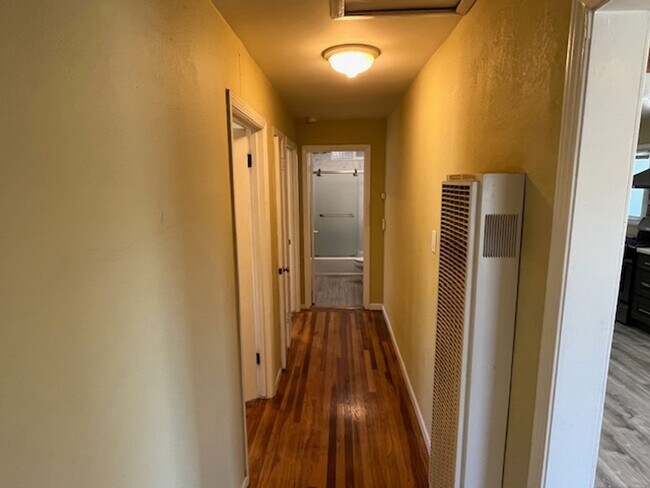 Building Photo - 3 Bedroom San Pablo Home in Tara Hills