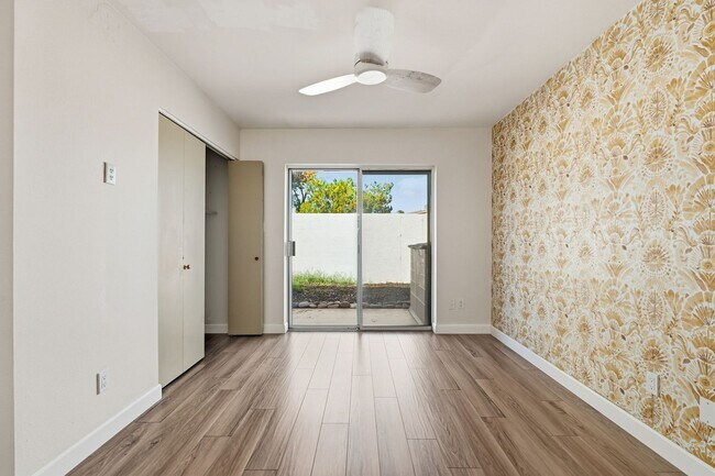 Building Photo - Short-Term Rentals OK *** Less than 2 mile...