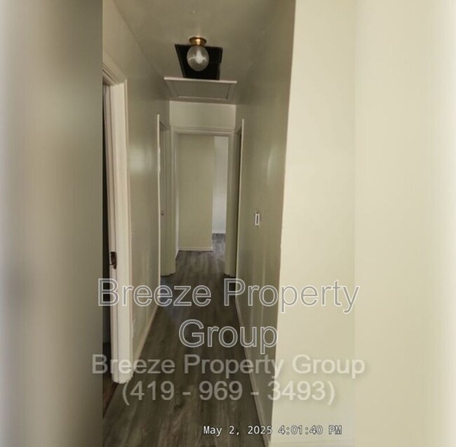 Building Photo - 2074 Price St