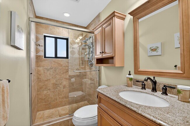 Building Photo - 4677 Robinwood Cir