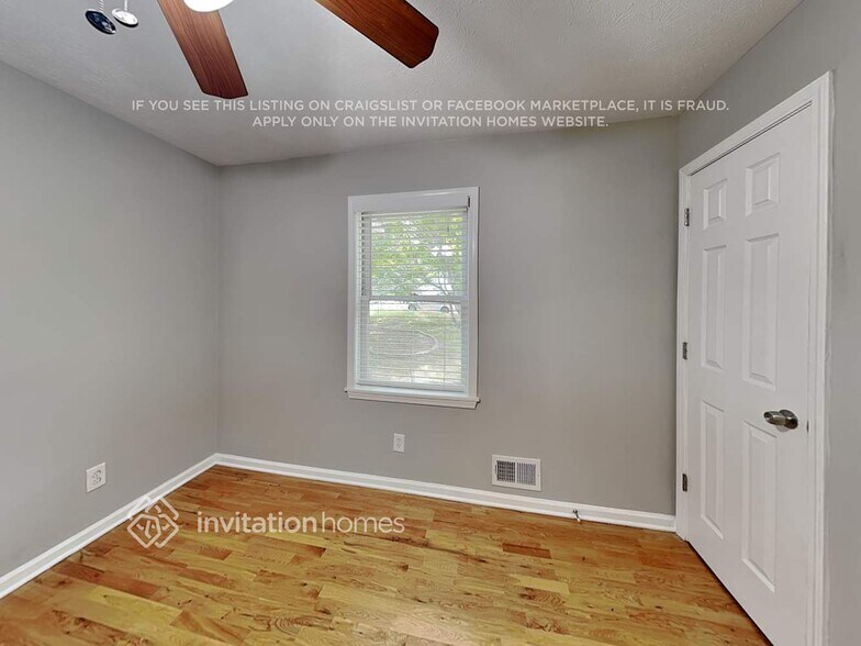 Building Photo - 4414 Lamar Dr