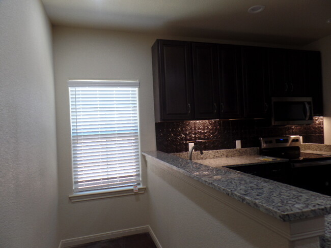 Building Photo - 301 Panther Way