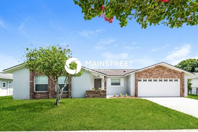 Building Photo - 3 Bedroom Pet-Friendly Home in ALTAMONTE SPRINGS, FL with Main Street Renewal