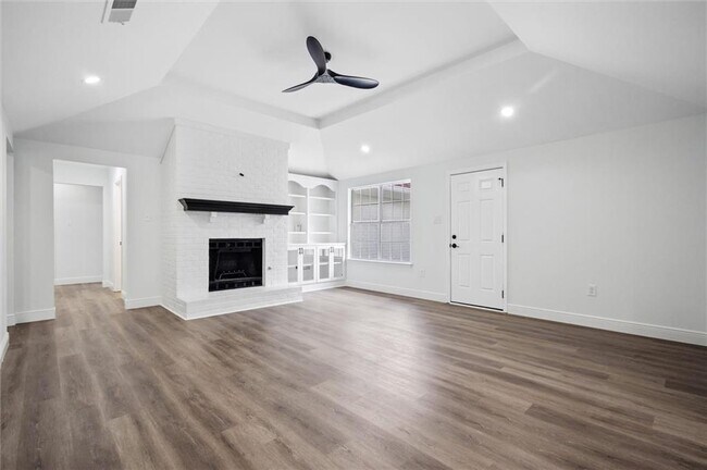 Building Photo - 7328 Janita Dr