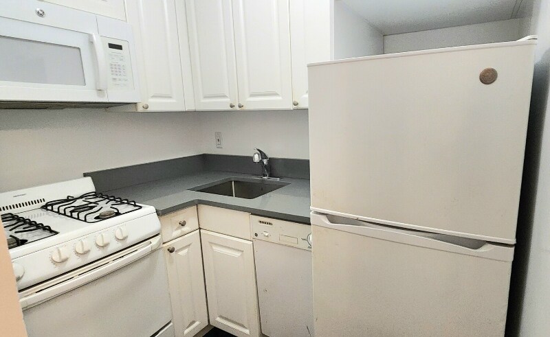 Building Photo - 3-6 E 91st St