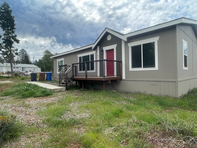 Building Photo - 3bed 2bath + bonus room, natural landscaping, Split Floor Plan Lower Magalia Paradise Pines