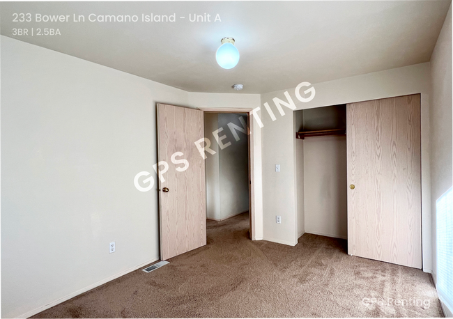 Building Photo - Sunny and Bright Territorial View Home