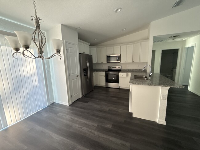 Building Photo - 18 Malauka Radial Run Rd