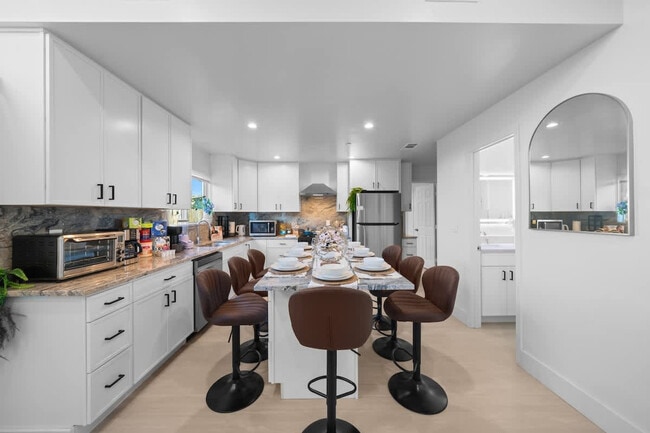 Building Photo - 1219 Denver Ln