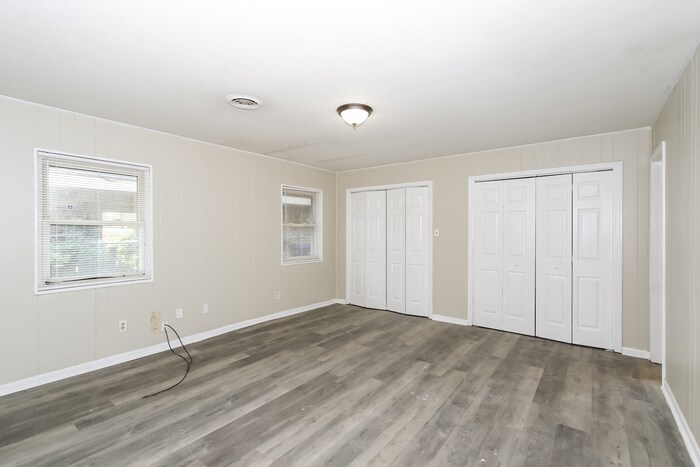 Building Photo - 2250 Darlington Dr