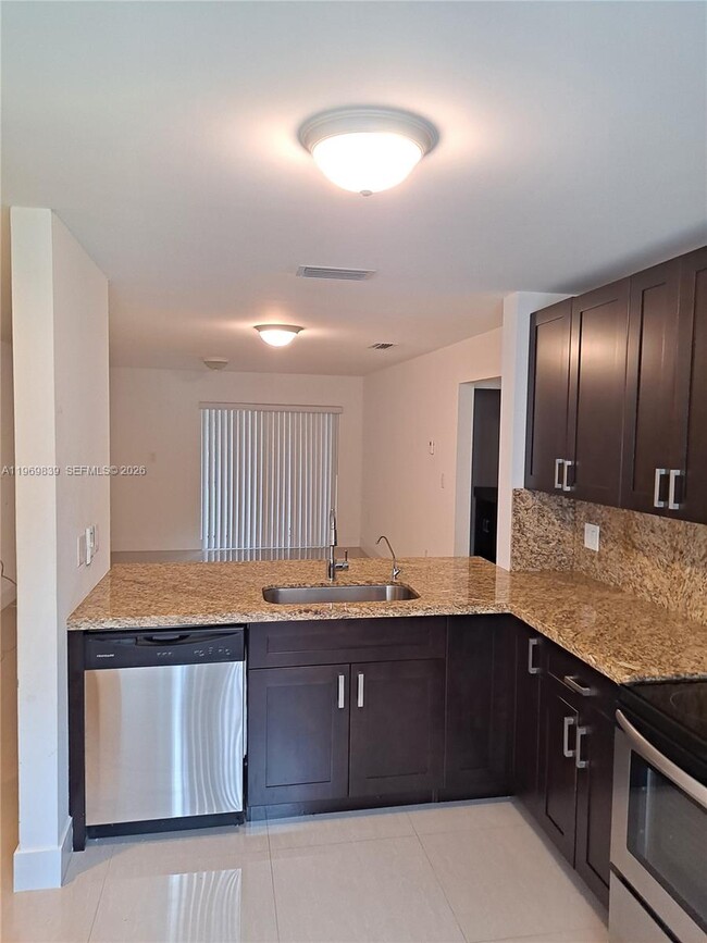 Building Photo - 8041 SW 21st Ct