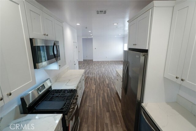 Building Photo - 10304 Primrose Ave