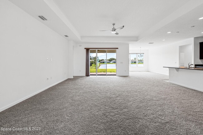 Building Photo - 285 Loymer Cir