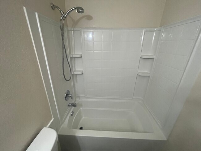 Building Photo - 220 Chalk Mountain Dr