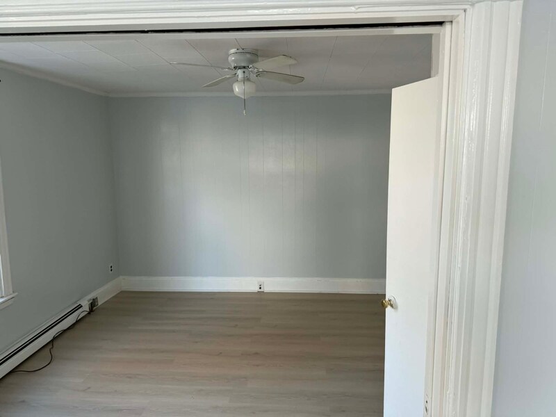 Building Photo - 242 Lincoln St