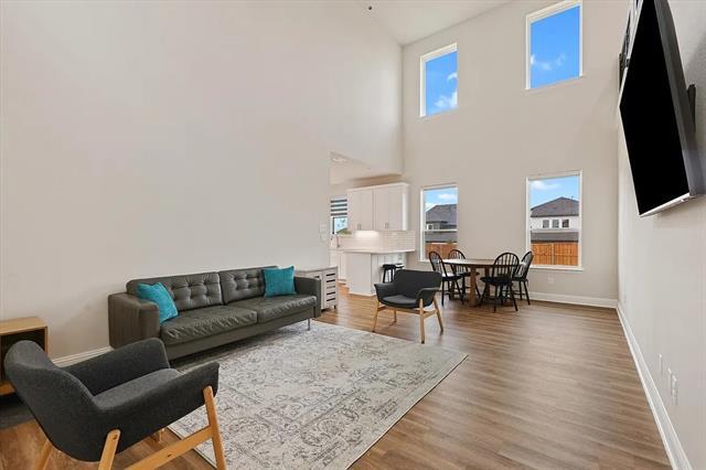 Building Photo - 11503 Empress Dr