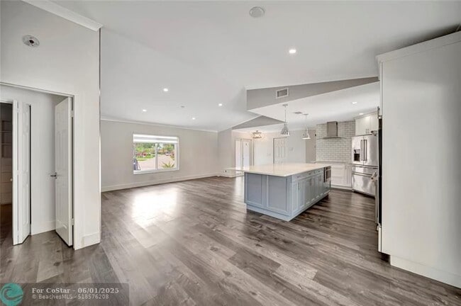 Building Photo - 6401 Crossbow Ct