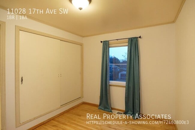 Building Photo - 11028 17th Ave SW