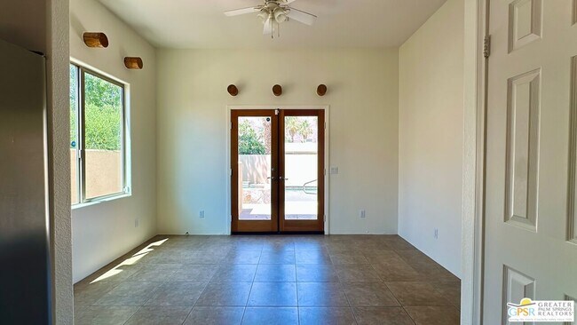 Building Photo - 51220 Avenida Velasco