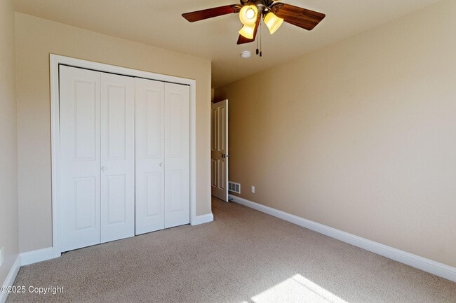 Building Photo - 4 Bedrooms, 3.5 Bathrooms, 2 Car Garage Home Fore Rent In Remington Estates