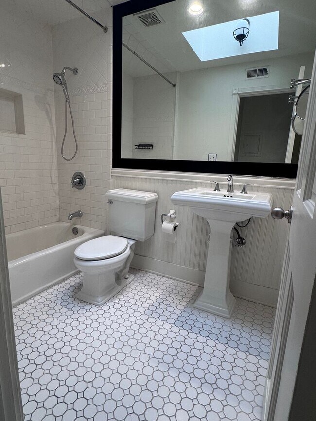 Building Photo - Agoura Hills Townhome | Upgraded + Private 2-Car Garage