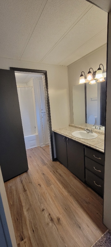 Building Photo - 195 American Ln