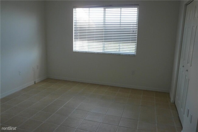 Building Photo - 1 br, 1 bath Condo - 2201 W Preserve Way 2...