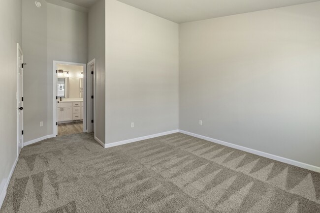 Building Photo - 837 United Dr