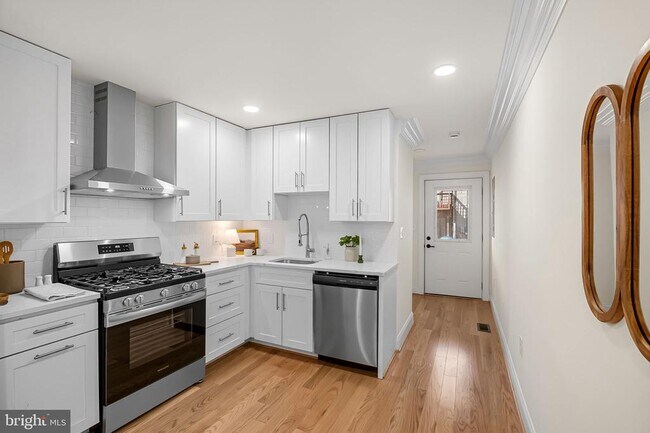 Building Photo - 1724 S Hanover St