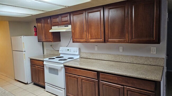 Building Photo - 15303 Gran Vista Dr