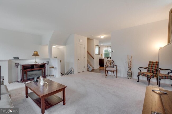 Building Photo - 49 Creekside Wy