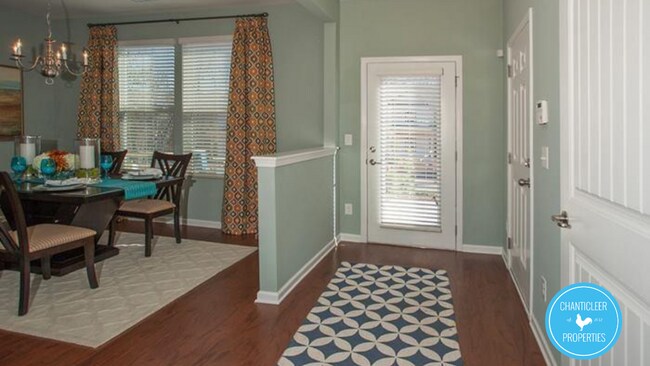 Building Photo - 4490 Middletown Dr