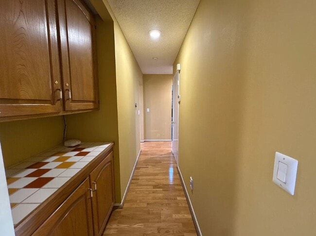 Building Photo - Beautiful 3 Bedroom 2 Bathroom House in Granda Hills