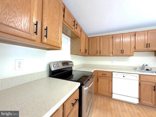 Building Photo - 10509 Smithy Ct