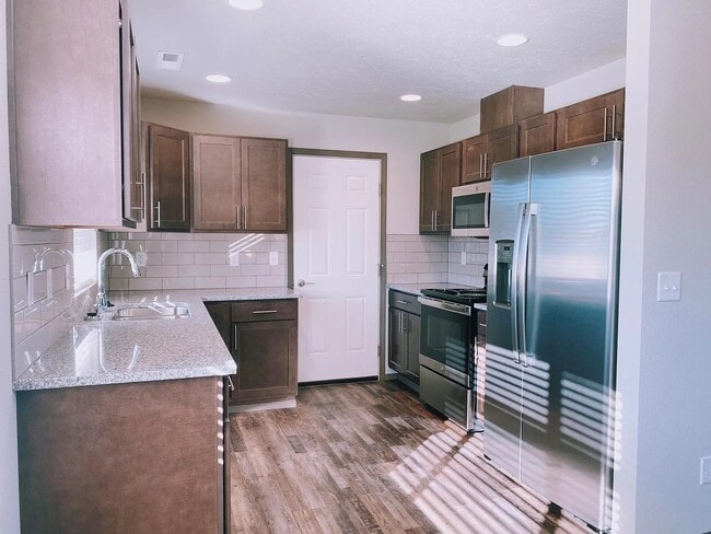 Building Photo - 2818 S Marcus Ln