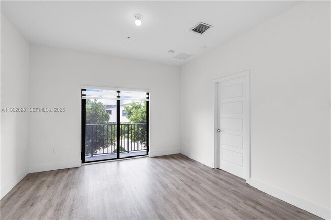 Building Photo - 8005 NW 104th Ave